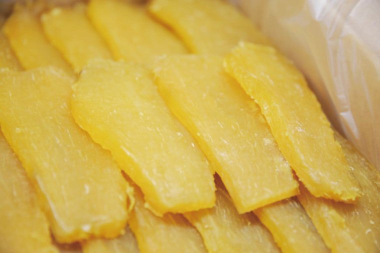 【2月中旬より順次発送】訳あり 干し芋 茨城県産紅はるか 段ボール詰め 3kg【干し芋 ほしいも さつまいも 紅はるか 和菓子 スイーツ 茨城県 水戸市 水戸 しっとり おやつ 間食 本場 おいしい】（BP-5）