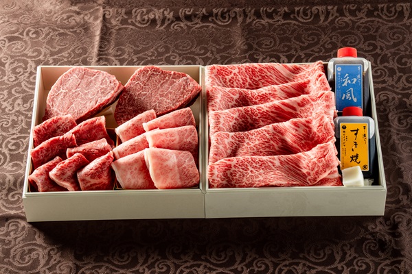 【定期便／全2回】 ギフト プレゼント 誕生日 常陸牛A5肉重〜小梅と梅香〜〈重箱入り〉 内祝い お礼 すき焼き 牛肉 焼肉 焼き肉 セット 高級 しゃぶしゃぶ ステーキ 常陸牛 ギフト対応（DU-72）