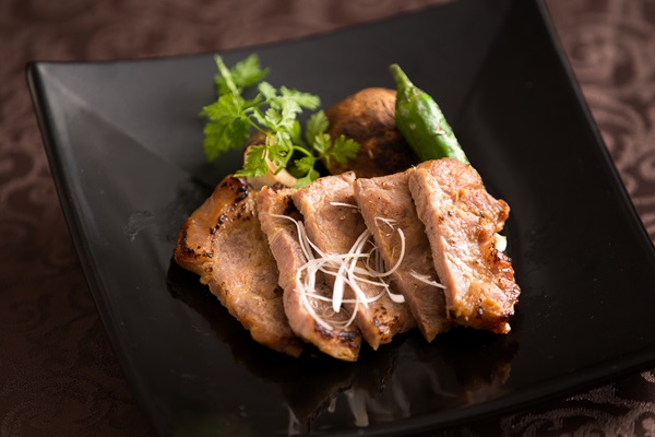 肉 無添加 常陸牛ハンバーグ3個 ＆ 茨城豚ロース 味噌漬け3枚 セット 木箱入り タレ付き 冷凍 焼くだけでレストランの味 お歳暮 内祝い ギフト対応 茨城県 水戸市（DU-75-1）