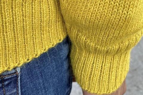 【アルパカ専門店　T'IKA】ラグランセーター・からし・男女兼用（アルパカ100％）【アパレル イエロー系 ウィメンズ 毛糸 大きめサイズ 茨城県 水戸市 ギフト プレゼント】 (AL-9)