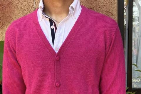 【アルパカ専門店　T'IKA】メンズカーディガンVネック　パステルピンク　(アルパカ100％) 【アパレル 洋服 おしゃれ 羽織 プレゼント 毛糸 大きめ サイズ 水戸市】（AL-1）