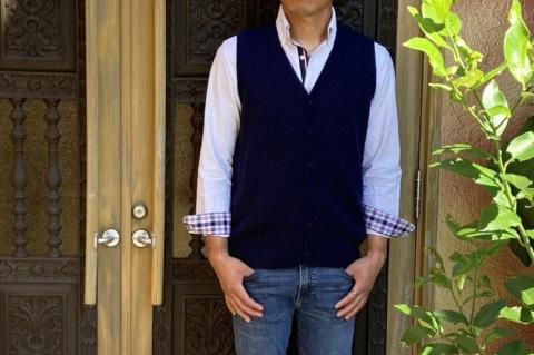 【アルパカ専門店　T'IKA】メンズベストVネック　黒・紺MIX　(アルパカ100％) 【アパレル 洋服 おしゃれ ベスト プレゼント 毛糸 大きめ サイズ 水戸市 ブラック ネイビー】(AL-7)