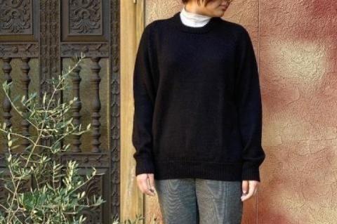 【アルパカ専門店　T'IKA】ラグランセーター・黒・男女兼用（アルパカ100％）【アパレル ブラック ウィメンズ 毛糸 大きめサイズ 茨城県 水戸市 ギフト プレゼント】 (AL-12)