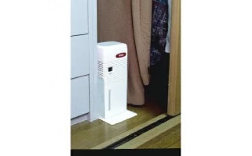 押入れ用除湿機 QS-101 ｜ 室内で使用するため静か、小さくても除湿力に優れている、省エネ以上の3点にこだわり開発したコンパクトで静かな除湿機。クローゼット、食器棚、下駄箱、床下収納にも使用可能 除湿器 茨城県土浦市※離島への配送不可