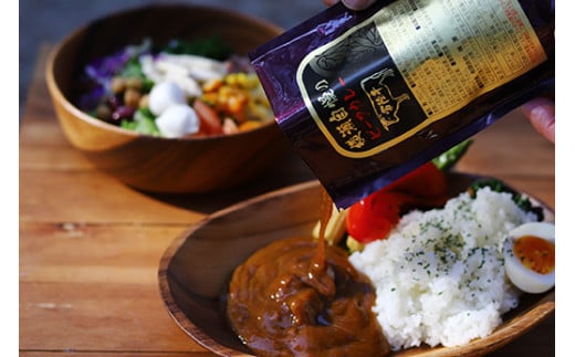 横瀬自慢のビーフカレー　中辛（200g×3袋）【茨城県共通返礼品（常陸牛）】｜やわらか肉　とろみ　レトルト　常陸牛　カレー　常温　温めるだけ　保存食　災害非常食　キャンプ　お中元　お歳暮　ギフト 防災 備蓄 非常食 保存食 アウトドア ※離島への配送不可  ※2026年1月中旬以降に順次発送