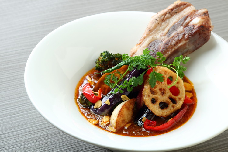 レストラン中台のカレーギフト6種詰め合わせ（200g×3食、230g×3食）|幻の飯村牛ビーフシチューカレー、幻の飯村牛牛すじカレー、幻の飯村牛キーマカレー、弓豚のプレミアムカレー、土浦ホワイトレンコンカレー、弓豚スペアリブのスープカレー