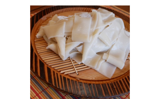 蓮の恵み れんこん粉末入り乾麺セット（れんこんめん乾麺うどん200g×2袋・れんこんそば乾麺200g×2袋・平打ちうどん乾麺180g×2袋）|れんこん粉末入り乾麺をセットにしてお届けします。 ※離島への配送不可