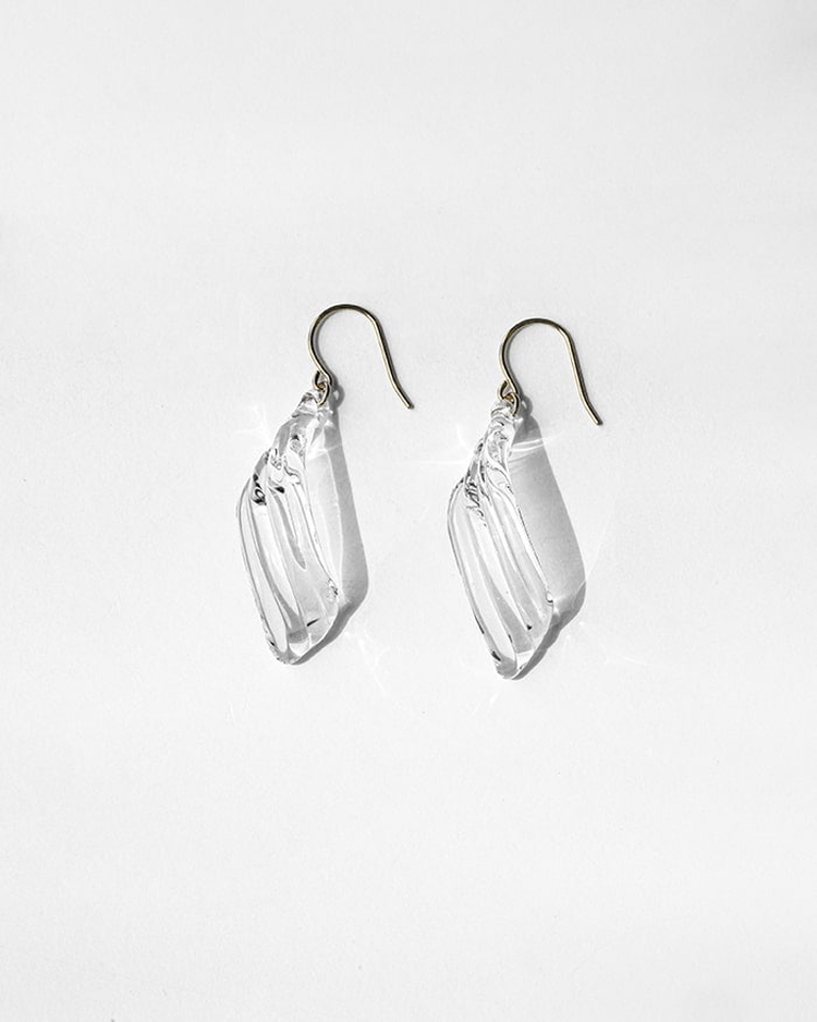 HARIO ピアス シェード HAA-SD-P｜耐熱 ガラス アクセサリー ハリオ 職人 繊細 フォーマル カジュアル きれいめ おしゃれ 20代 30代 40代 贈答 プレゼント ギフト 贈り物 お祝 ご褒美 記念品 _FM94 ※離島への配送不可