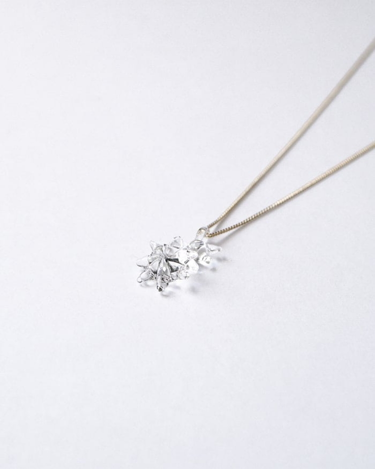 HARIO ネックレス ホシアカリ HAA-HO-N｜耐熱 ガラス アクセサリー ハリオ 職人 繊細 フォーマル カジュアル きれいめ おしゃれ 20代 30代 40代 贈答 プレゼント ギフト 贈り物 お祝 ご褒美 記念品 _FM96 ※離島への配送不可