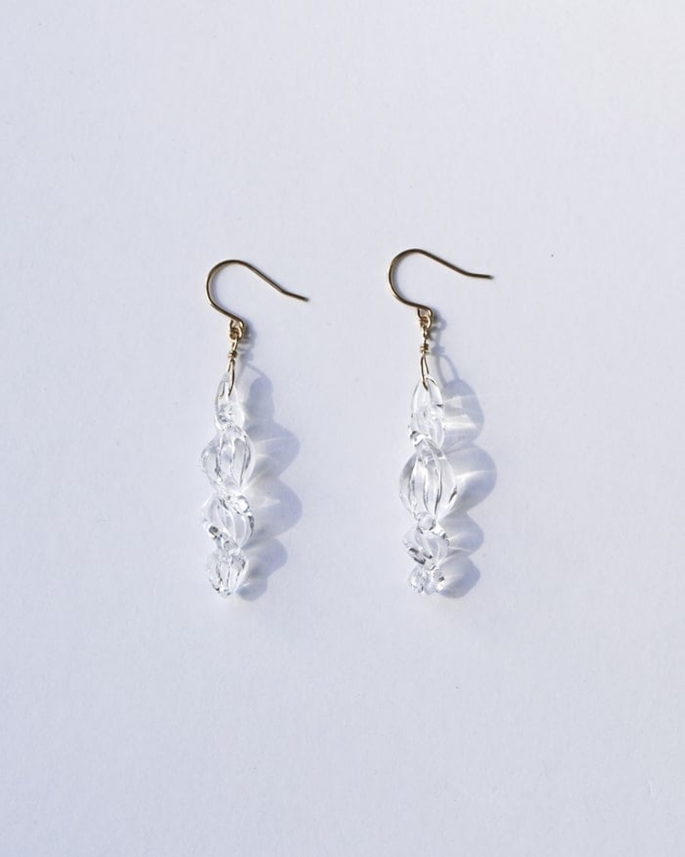 HARIO ピアス ミルキーウェイ HAA-MW-P｜耐熱 ガラス アクセサリー ハリオ 職人 繊細 フォーマル カジュアル きれいめ おしゃれ 20代 30代 40代 贈答 プレゼント ギフト 贈り物 お祝 ご褒美 記念品 _FM99 ※離島への配送不可