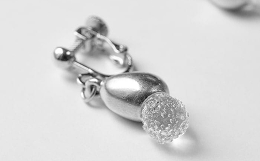 HARIO イヤリング シズク HANS-SZ-E-NF｜耐熱 ガラス アクセサリー ハリオ 職人 繊細 フォーマル カジュアル きれいめ おしゃれ 20代 30代 40代 贈答 プレゼント ギフト 贈り物 お祝 ご褒美 記念品 _FU21 ※離島への配送不可