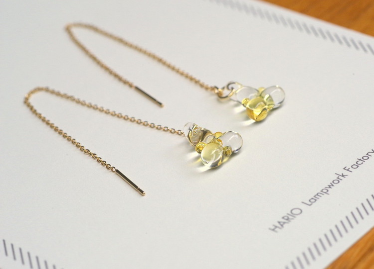 こがこもれびあーと　ピアス（ホタル） | 耐熱 ガラス アクセサリー ランプワークファクトリー 職人 繊細 フォーマル カジュアル ピアス 20代 30代 40代 _DP67