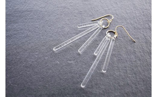 HARIO ピアス「カナデ」シリーズ［HAA-K-002］｜耐熱 ガラス アクセサリー ハリオ ランプワークファクトリー 職人 繊細 フォーマル カジュアル きれいめ おしゃれ 20代 30代 40代 _BD19