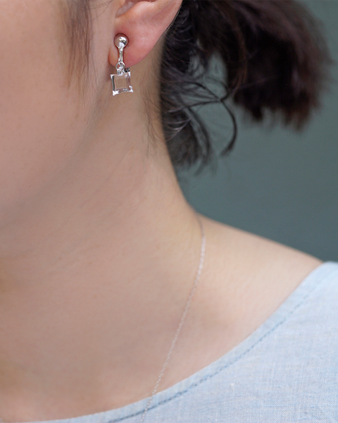 HARIO イヤリング ムーンライト［HAA-ML-003E］ ※離島への配送不可｜耐熱 ガラス アクセサリー ハリオ ランプワークファクトリー 職人 繊細 フォーマル カジュアル きれいめ おしゃれ 20代 30代 40代_FM21