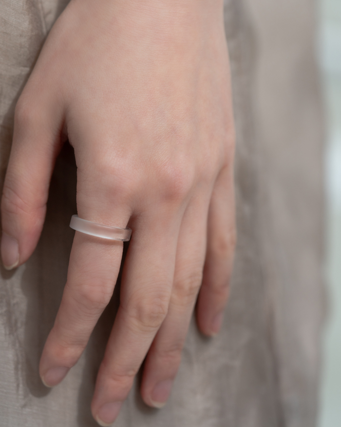 HARIO リング スモーク (12-13号）［HAA-SK-001R］ ※離島への配送不可｜耐熱 ガラス アクセサリー 指輪 ハリオ ランプワークファクトリー 職人 繊細 フォーマル カジュアル きれいめ おしゃれ 20代 30代 40代_FM43