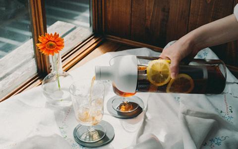 HARIO フィルターインコーヒーボトル（ペールグレー）［FIC-70-PGR］｜ハリオ 耐熱 ガラス 食器 器 保存容器 キッチン 日用品 キッチン用品 日本製 おしゃれ かわいい 水出し アイスコーヒー フィルター 水筒 ボトル 持ち運び_BE76