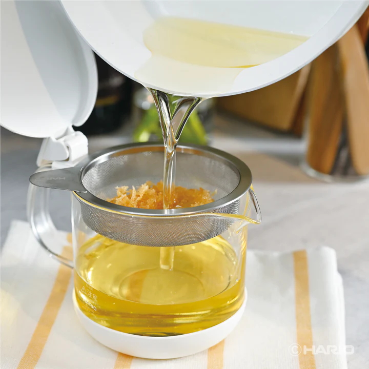 HARIO ガラスのコンパクトオイルポット GOP-300-W ※離島への配送不可｜ハリオ 耐熱 ガラス 簡単 手軽 おしゃれ キッチン用品 日用品 かわいい 油_FI82