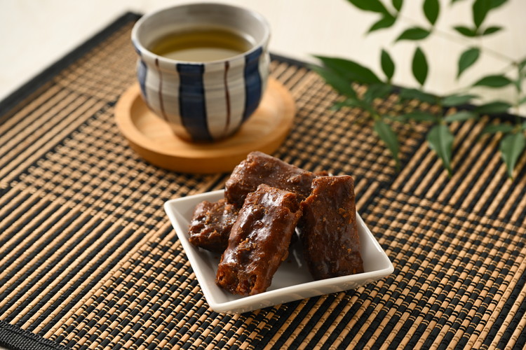 ミヤト製菓　本造り黒糖（巾着）200g×12袋 ｜ かりんとう カリントウ 和菓子 菓子 スイーツ おやつ おいしい 定番 揚げ菓子 米油 老舗 お茶請け 黒糖 おかし 工場直送 お取り寄せ ギフト 贈答 贈り物 プレゼント ご褒美 茨城県 古河市_EF06