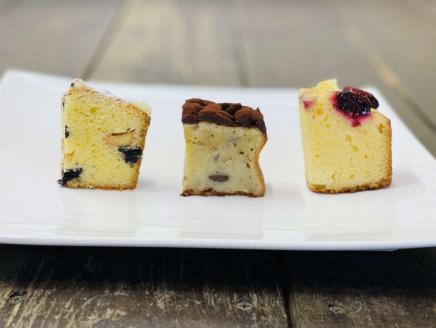 パウンドケーキ　3本セット（ホワイトチョコ、チョコバナナ、ベリー） ※離島への配送不可 ｜ ケーキ 焼菓子 焼き菓子 菓子 お菓子 冷蔵 おやつ スイーツ 詰め合わせ 贅沢 手土産 ギフト 贈答 お中元 お歳暮 プレゼント 茨城県 古河市 _EJ02