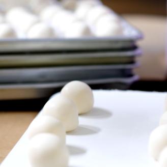 【期間限定】＜はつせ＞しら玉 18個 ※離島への配送不可 ※着日指定不可 | 菓子 お菓子 おかし おやつ スイーツ 和菓子 銘菓 古河ブランド認証品 はつせ 取り寄せ お取り寄せ ギフト 贈答 贈り物 プレゼント お中元 お歳暮　 茨城県 古河市 直送 農家直送 産地直送 送料無料 _EE01