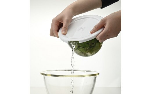 HARIO レンジフタ付き耐熱ガラス製ボウル3個セット［MXPF-4904-W］｜ハリオ 耐熱 ガラス 器 キッチン 日用品 キッチン用品 日本製 おしゃれ かわいい ガラスボウル ボウル 菓子作り 電子レンジ可 水切り 蓋付_BE57