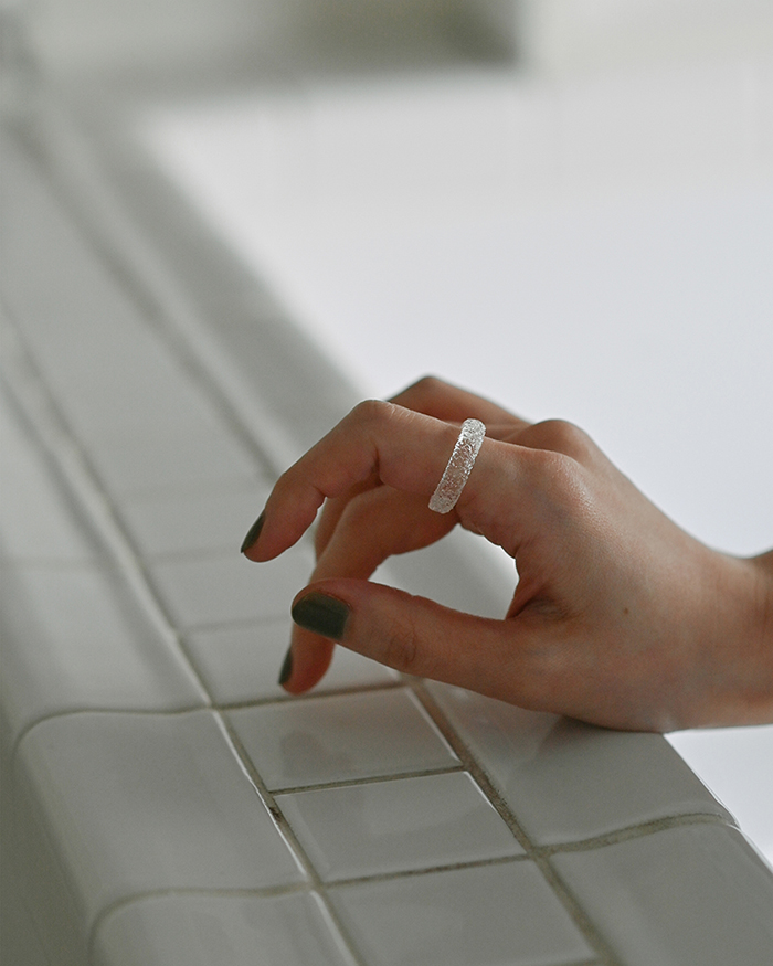 HARIO リング シーパウダー［HAA-PW-R］ ※離島への配送不可｜耐熱 ガラス アクセサリー 指輪 ハリオ ランプワークファクトリー 職人 繊細 フォーマル カジュアル きれいめ おしゃれ 20代 30代 40代_FM73