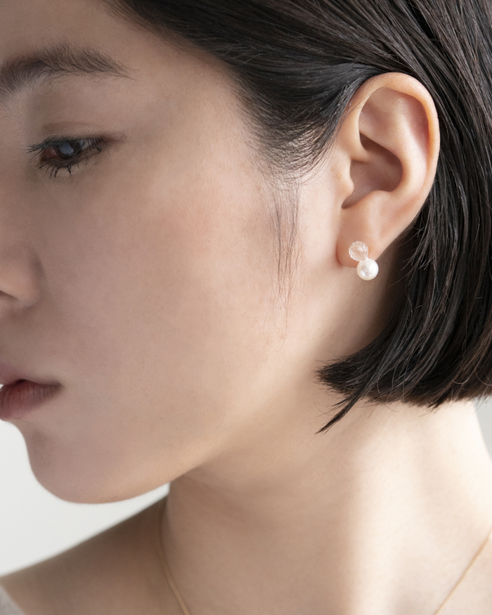 HARIO ピアス スノーパール K10［HAPR-SP-002P-K10］ ※離島への配送不可｜耐熱 ガラス アクセサリー ハリオ ランプワークファクトリー 職人 繊細 フォーマル カジュアル きれいめ おしゃれ 20代 30代 40代_FM55