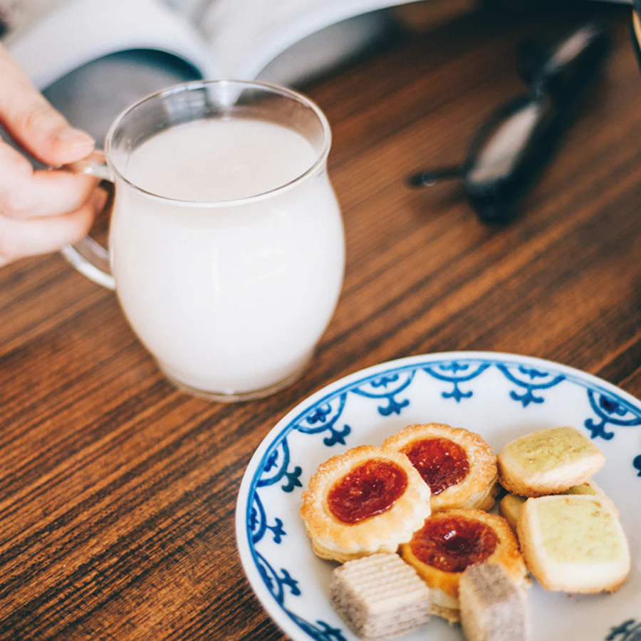 HARIO 香りマグカップ［HKM-1T］ ※離島への配送不可｜ハリオ おしゃれ 耐熱 ガラス 食器 器 グラス コップ カップ マグカップ 湯呑み 保存容器 キッチン 日用品 キッチン用品 かわいい シンプル スタイリッシュ 電子レンジ可 オーブン可_FI51