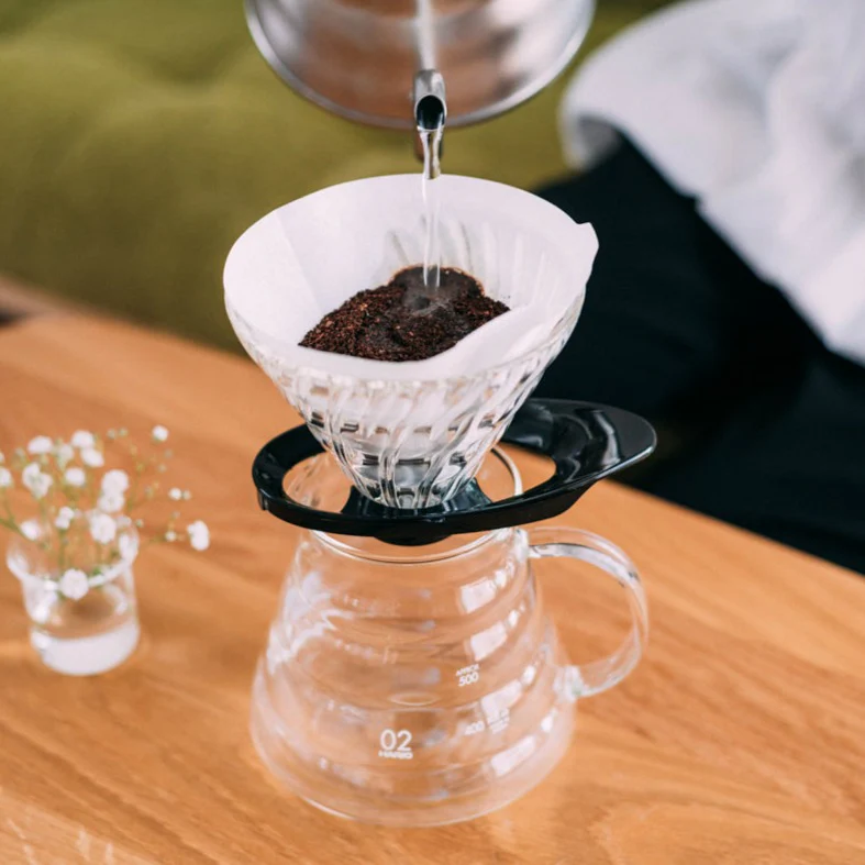 HARIO V60 耐熱ガラス透過ドリッパー 02［VDGR-02-B］ ※離島への配送不可｜ハリオ おしゃれ かわいい スタイリッシュ 耐熱 ガラス 食器 器 熱湯 コーヒードリッパー コーヒー 調理器具 ドリッパー 珈琲 コーヒー キッチン 日用品 キッチン用品_FI24
