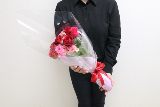 生産農家直送！バラの小さいブーケ 10本セット ※沖縄・離島への配送不可| バラ 薔薇 ばら 花束 花 ブーケ 家庭用 プチギフト 古河ブランド _AL05