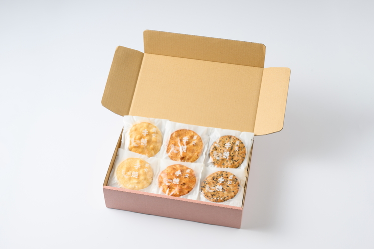 炭火手焼きせんべい組み合わせ（しょうゆ・しお味・ごま）各8枚入り | 煎餅 和菓子 せんべい センベイ 醤油 しょうゆ ゴマ 塩 しお 菓子 おやつ お茶請け 手焼き 手作り 詰合せ 詰め合わせセット 食べ比べ 工場直送 老舗 茨城県 古河市_DU05