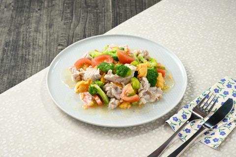 古河市産ローズポーク『豚カタ・モモ切落し1.5kg』 | 肉 豚肉 国産 ブランド 冷凍 焼肉 BBQ 小分け 食べ比べ 食べくらべ ロース 肩ロース 切り落とし セット商品  詰め合わせ バラエティ ギフト 贈答 贈り物 お中元 お歳暮 プレゼント 茨城県 古河市 直送 産地直送 送料無料 _AD07