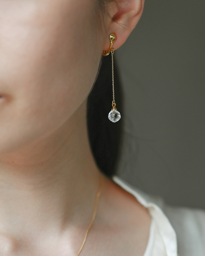 HARIO イヤリング メルティーキューブ［HAA-MC-003E］ ※離島への配送不可｜耐熱 ガラス アクセサリー ハリオ ランプワークファクトリー 職人 繊細 フォーマル カジュアル きれいめ おしゃれ 20代 30代 40代_FM27