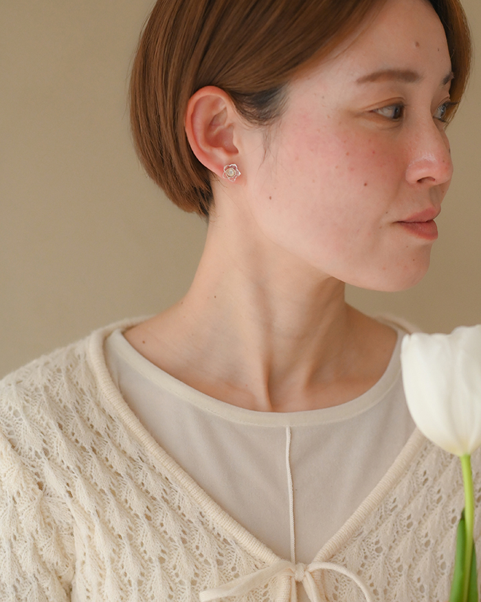 HARIO ピアス リトルフラワー［HAP-F-005］ ※離島への配送不可｜耐熱 ガラス アクセサリー ハリオ ランプワークファクトリー 職人 繊細 フォーマル カジュアル きれいめ おしゃれ 20代 30代 40代_FM03