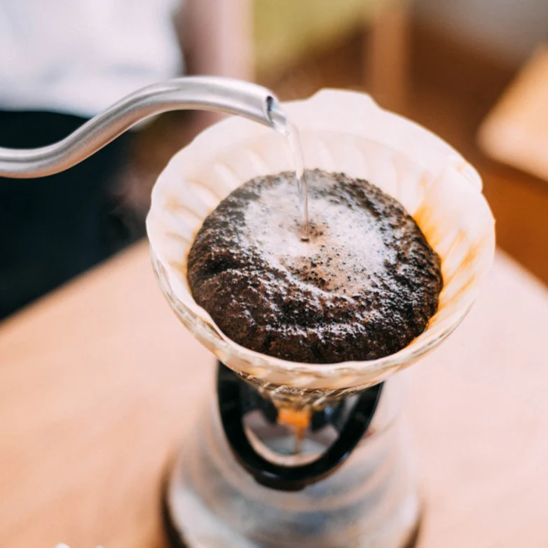 HARIO V60 耐熱ガラス透過ドリッパー 02［VDGR-02-B］ ※離島への配送不可｜ハリオ おしゃれ かわいい スタイリッシュ 耐熱 ガラス 食器 器 熱湯 コーヒードリッパー コーヒー 調理器具 ドリッパー 珈琲 コーヒー キッチン 日用品 キッチン用品_FI24