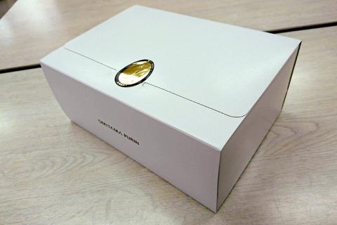 おみたまプリン 茨城の焼き芋4個入【茨城県共通返礼品／小美玉市】 ※着日指定不可 ※離島への配送不可 | プリン 焼き芋 菓子 お菓子 冷凍 おやつ スイーツ 取り寄せ お取り寄せ 贅沢 ご家庭用 手土産 ギフト 贈答 贈り物 お中元 お歳暮 プレゼント 茨城県 古河市 送料無料 _FB01