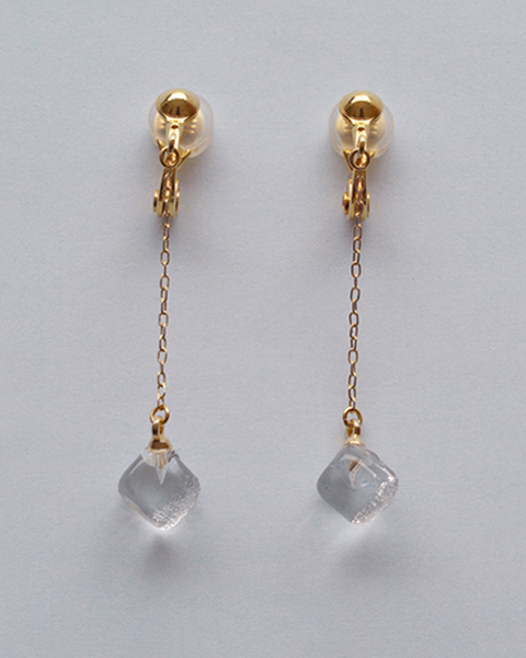 HARIO イヤリング メルティーキューブ［HAA-MC-003E］ ※離島への配送不可｜耐熱 ガラス アクセサリー ハリオ ランプワークファクトリー 職人 繊細 フォーマル カジュアル きれいめ おしゃれ 20代 30代 40代_FM27