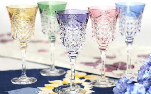 江戸切子カガミクリスタルのワイングラスセット〈幕襞に四角籠目紋〉KS3602‐2835‐5