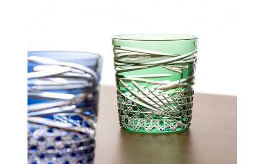 カガミクリスタルのロックグラス舞(緑)T577-2944-CGR