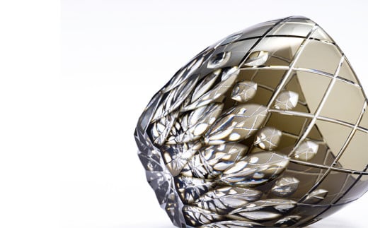 伝統工芸士作カガミクリスタルの「江戸切子冷酒杯＜遠雷＞」T535-2641-BLK