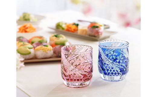 カガミクリスタルのロックグラス〈桜流〉青T753-2996-CCB
