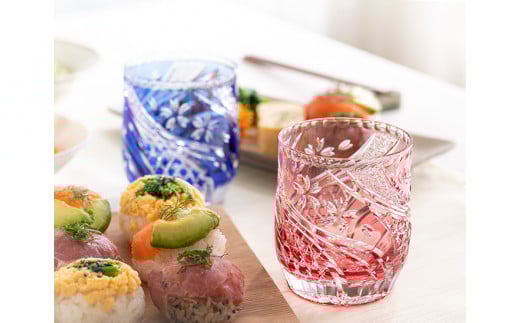 カガミクリスタルのロックグラス〈桜流〉赤T753-2996-CAU