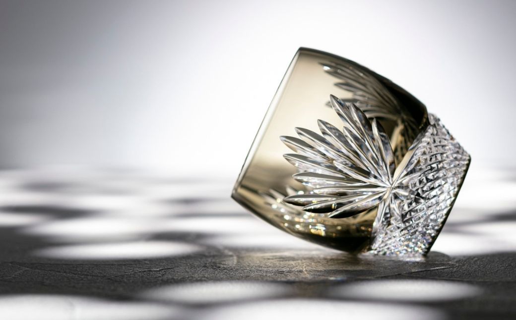 江戸切子 ロックグラス 月下美人T727-2763-BLK |  江戸切子 クリスタルガラス ロックグラス ロック ウイスキー 焼酎 グラス キレイ 上品 お祝い プレゼント 記念日 日本土産 伝統 日本製 プレゼント 贈り物 卒業祝い 就職祝い 記念品 贈答品 父の日 母の日 茨城県 龍ケ崎市