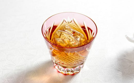 カガミクリスタルの江戸切子 冷酒杯〈富士〉T615-2950-CAU