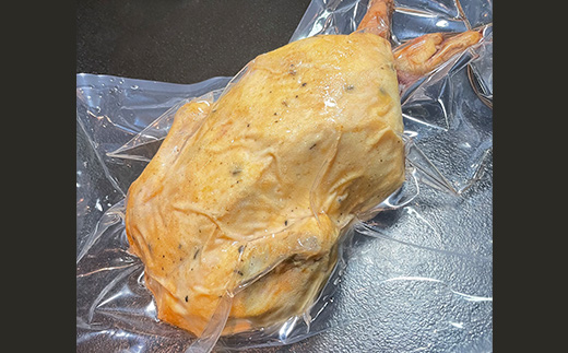 国産 丸鶏の特製ローストチキン1羽 （ 1kg以上 ）【 国産 鶏肉 とり肉 肉 チキン 冷凍 バーベキュー クリスマス 真空パック 人気 おすすめ 】[SZR]