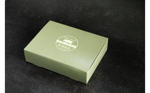 飯塚畜産 自社 ブランド豚 3部位 食べ比べ 計 1kg ( ロース 310g / 肩ロース 330g / バラ 360g ) 通常 スライス 3mm 【 茨城 下妻 国産 豚肉 銘柄豚 生姜焼き 切り身 炒め物 冷蔵 クール おかず 中華 BBQ バーベキュー 真空パック 】 通常スライス(3mm) 1kg | 10,000円