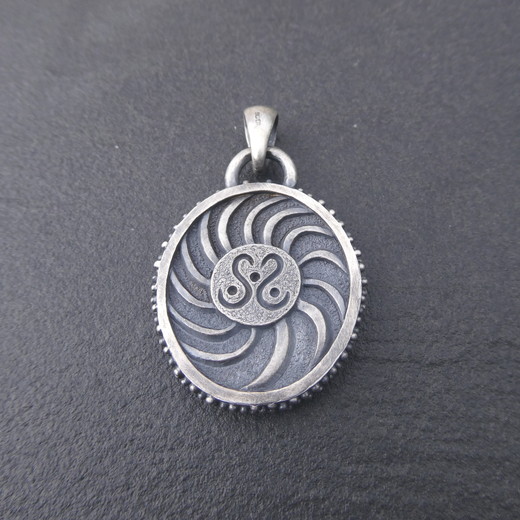 太陽と月 pendant (silver)
