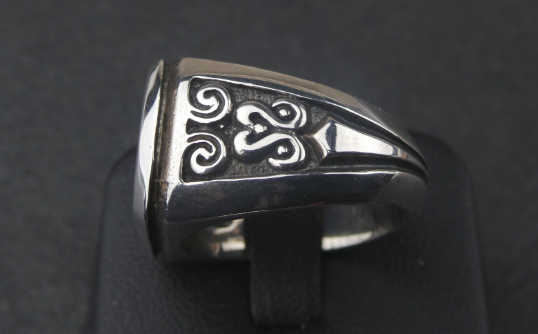 Mirror reflection ring ミラー リフレクション リング ｜ 指輪 シルバー 鏡面仕上げ 印台 アクセサリー 925 ハンドメイド 選べる サイズ ジュエリー アクセ ファッション 人気 シンプル ギフト プレゼント 年末年始 お中元 お歳暮 内祝い 快気祝い