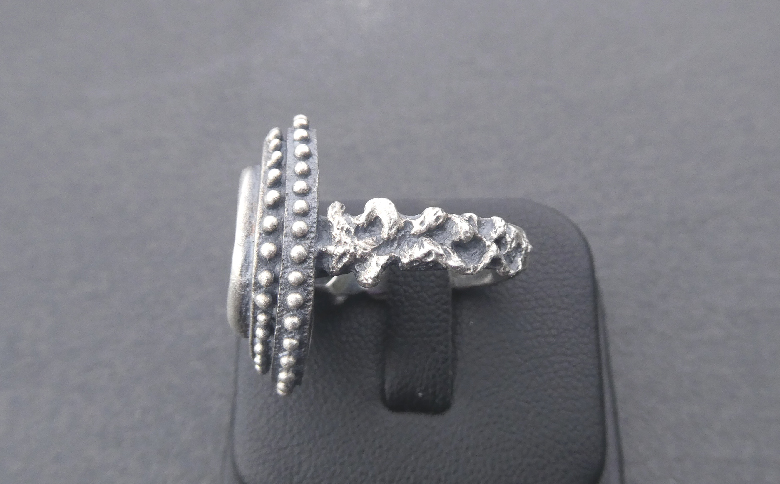 Moon  ring ムーン リング ｜ 指輪 シルバーリング シルバー シルバー925 ハンドメイド 手作り ゆびわ りんぐ アクセサリー 月 モチーフ 925 ハンドメイド 選べる サイズ ジュエリー アクセ ファッション 人気 シンプル ギフト プレゼント 年末年始 お中元 お歳暮 内祝い 快気祝い