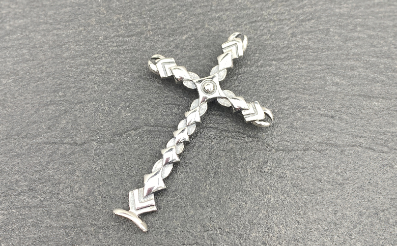 Mechanical cross pendant メカニカル クロス ペンダント ｜ シルバー シルバー925 ハンドメイド 手作り アクセサリー 十字架 モチーフ ペンダントトップ ネックレス チャーム ジュエリー アクセ ファッション 人気 シンプル ギフト プレゼント 年末年始 お中元 お歳暮 内祝い 快気祝い